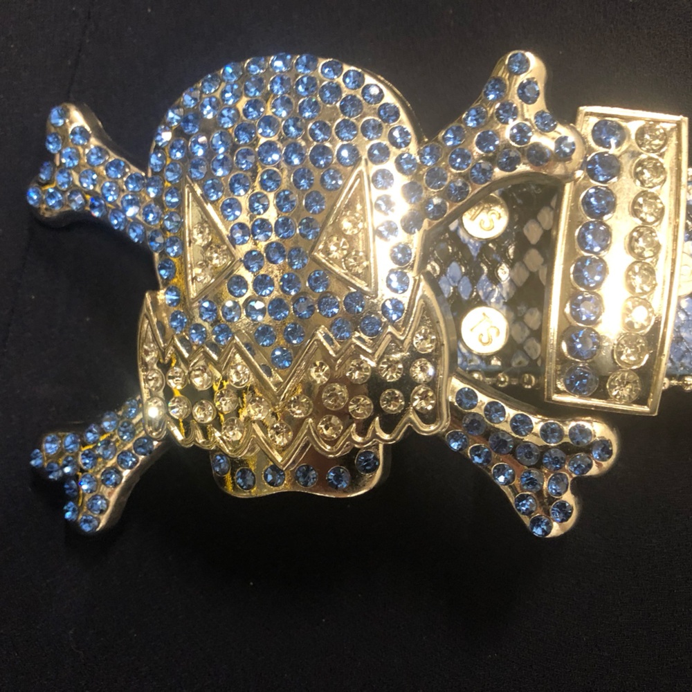 Scull  buckle and belt no missing stones